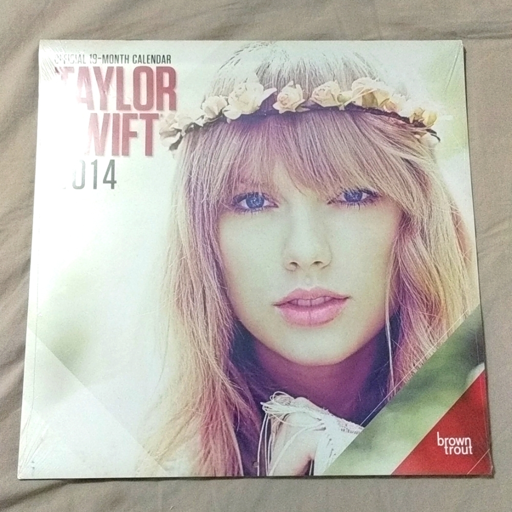 Taylor Swift 2014 18-Month Calendar